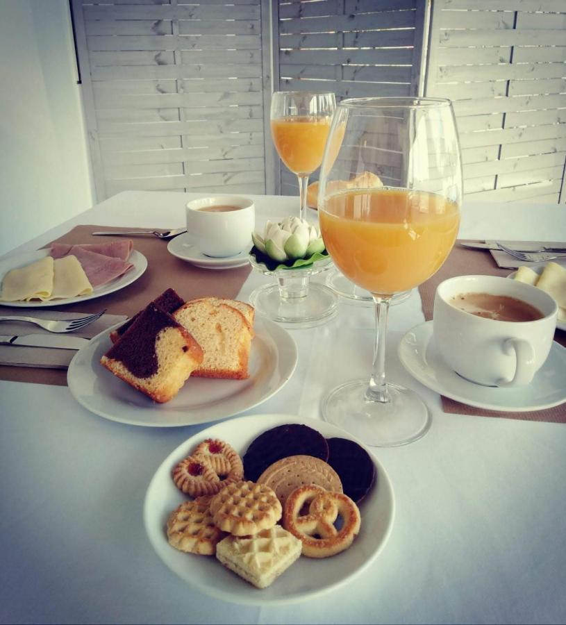 Hotel Mercedes Camargo Dış mekan fotoğraf